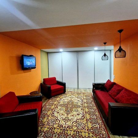 Comfort Iris Apart Kischinau Exterior foto
